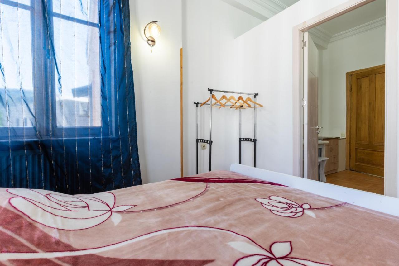Center 4 You Hotel Tbilisi Eksteriør billede