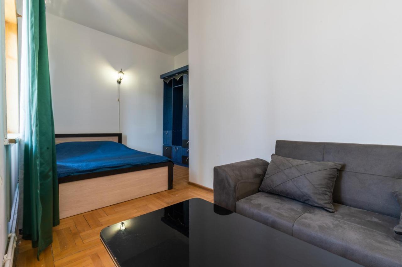 Center 4 You Hotel Tbilisi Eksteriør billede