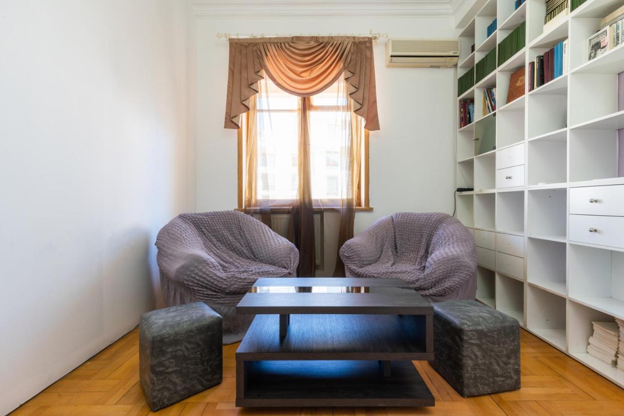 Center 4 You Hotel Tbilisi Eksteriør billede