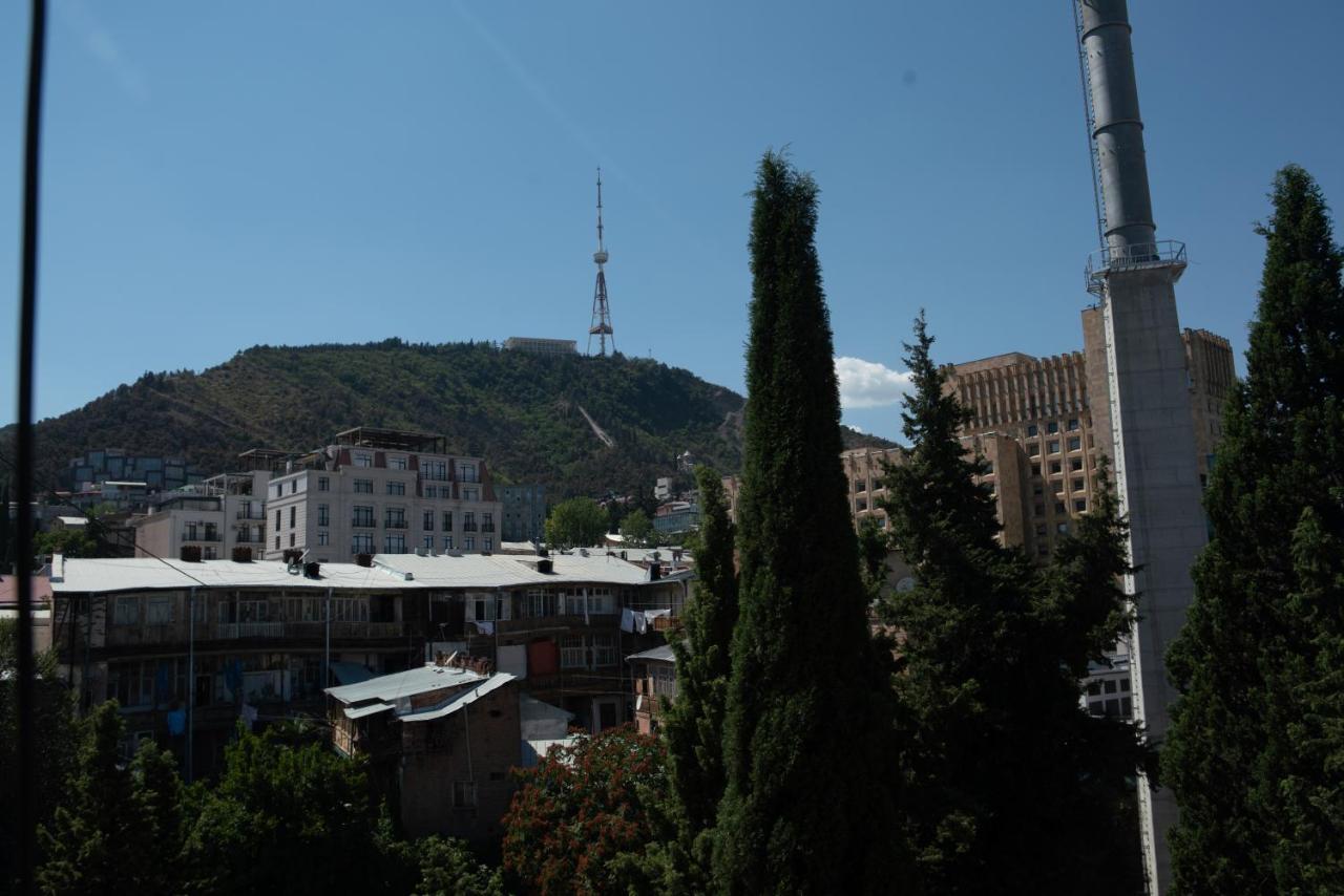 Center 4 You Hotel Tbilisi Eksteriør billede